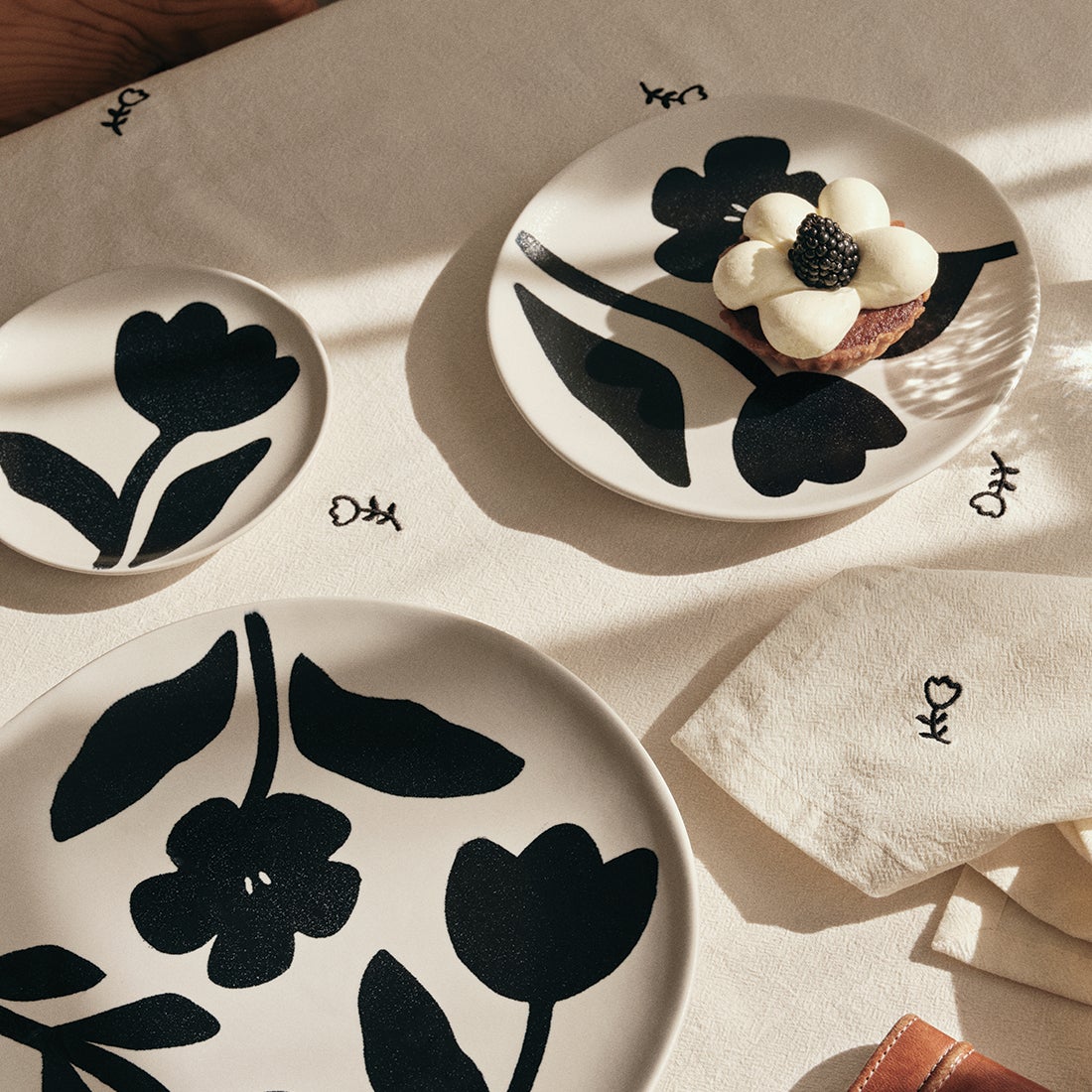 DINNERWARE