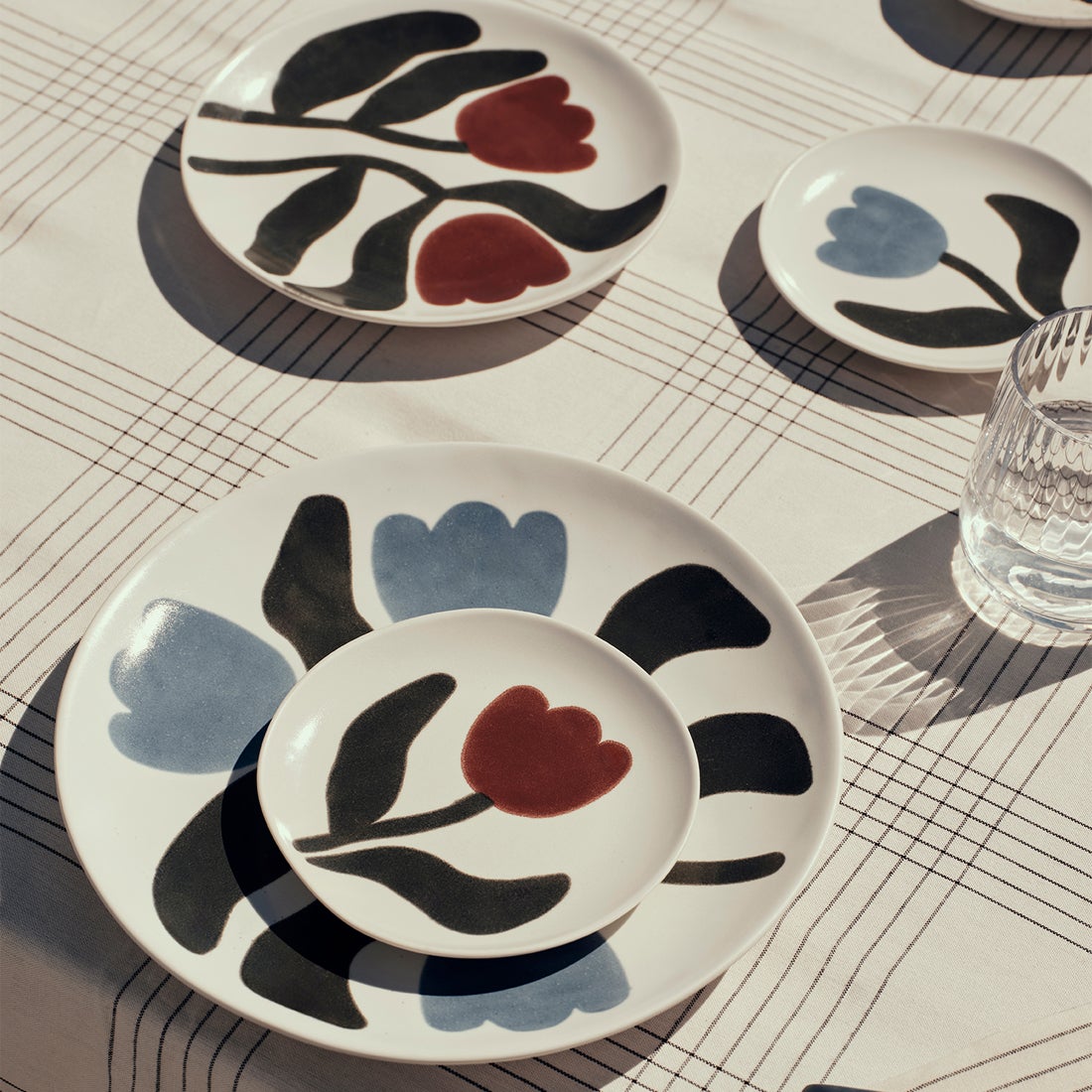 DINNERWARE