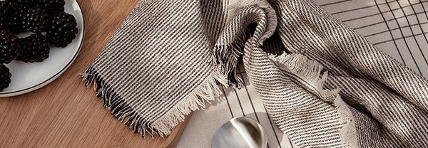 Napkins & Placemats