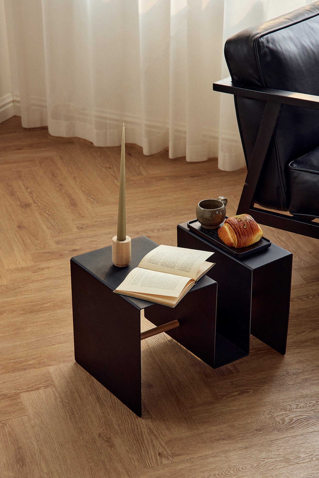 ANDERSEN Edge Side Table - Black
