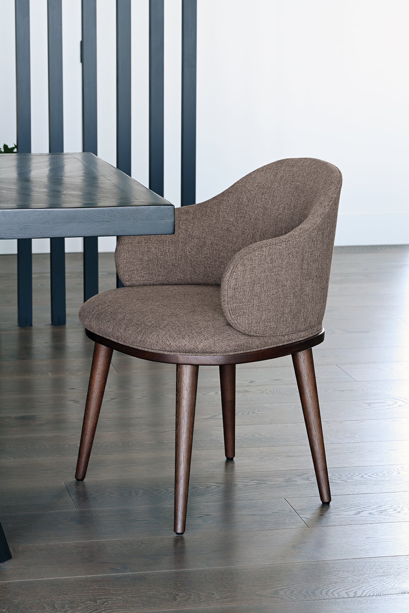 The Gibson Chair - Warm Brown