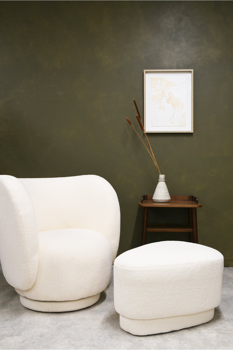 BAXTER Tate Swivel Chair - Faux Shearling Off-White