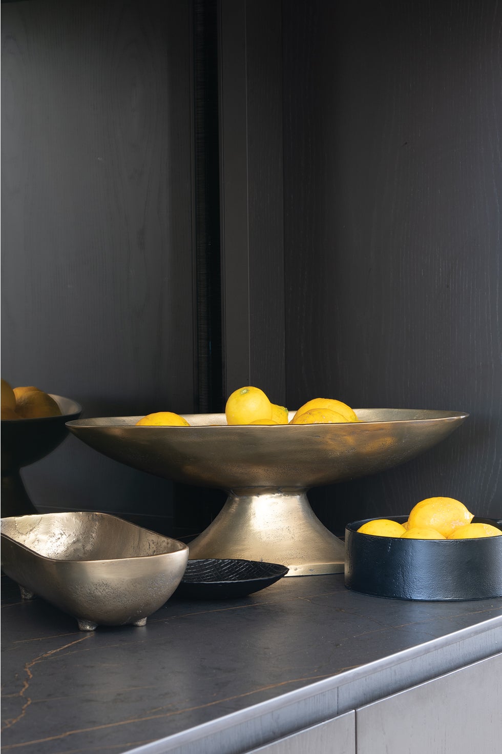 ANKARA Galen Centrepiece - Vintage Brass Finish