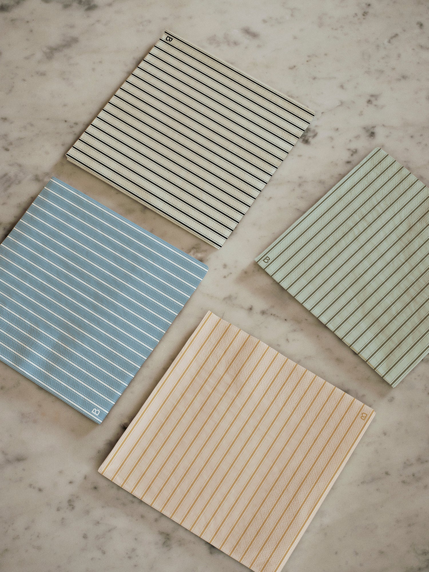 BROSTE Paper Napkin Dolly - Light Blue/White