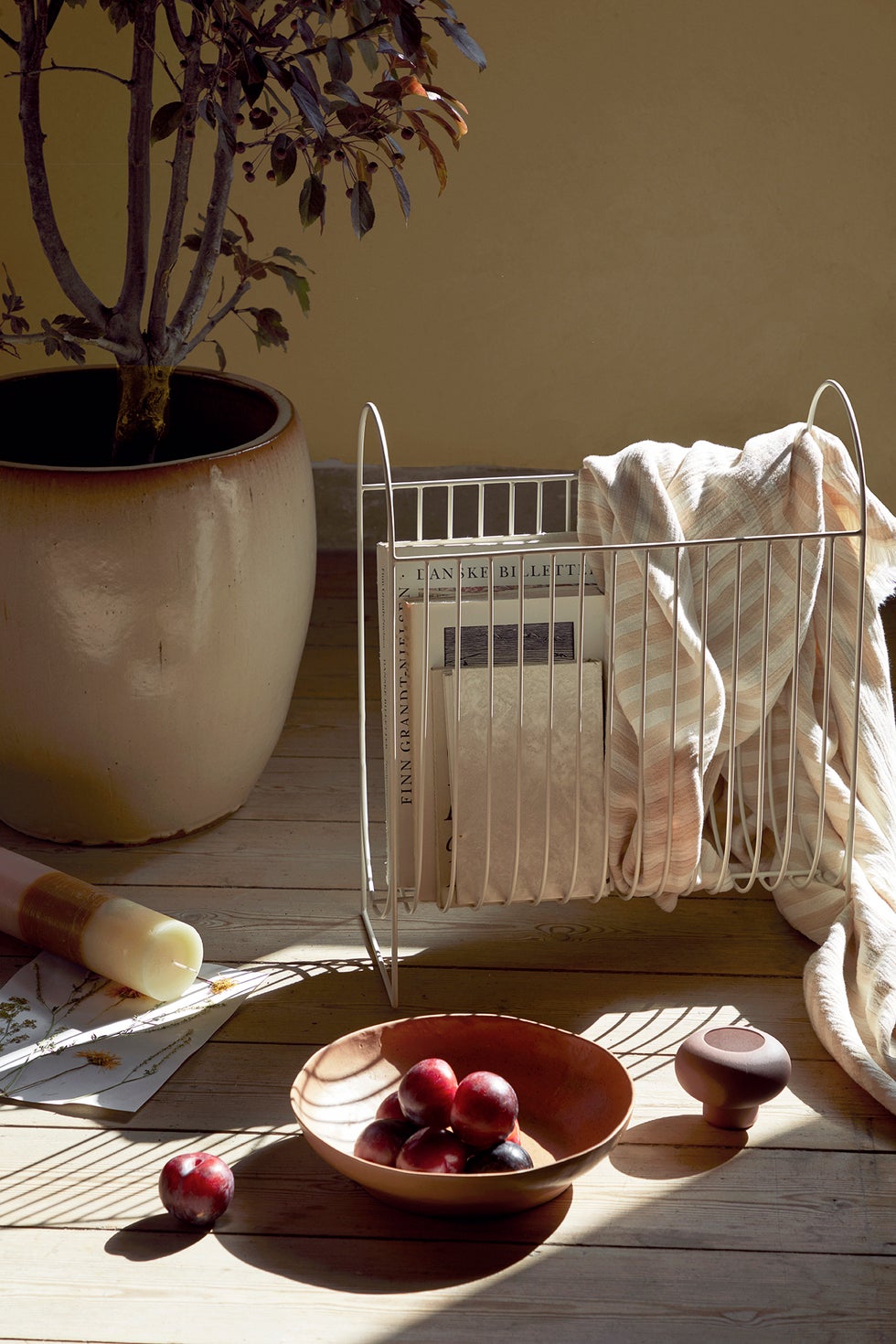 BROSTE Magazine Holder Maggie - Cream