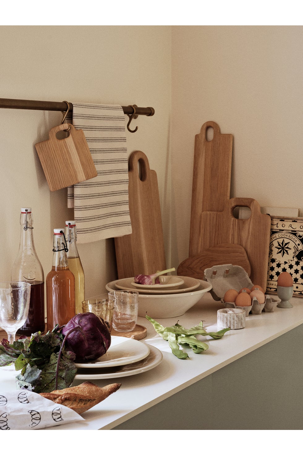 BROSTE Alfredo Serving Bowl Medium - Beige