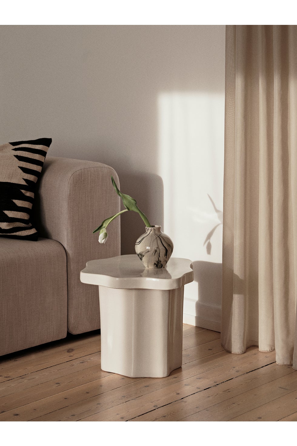 BROSTE Vase Ingrid M - Beige/Black