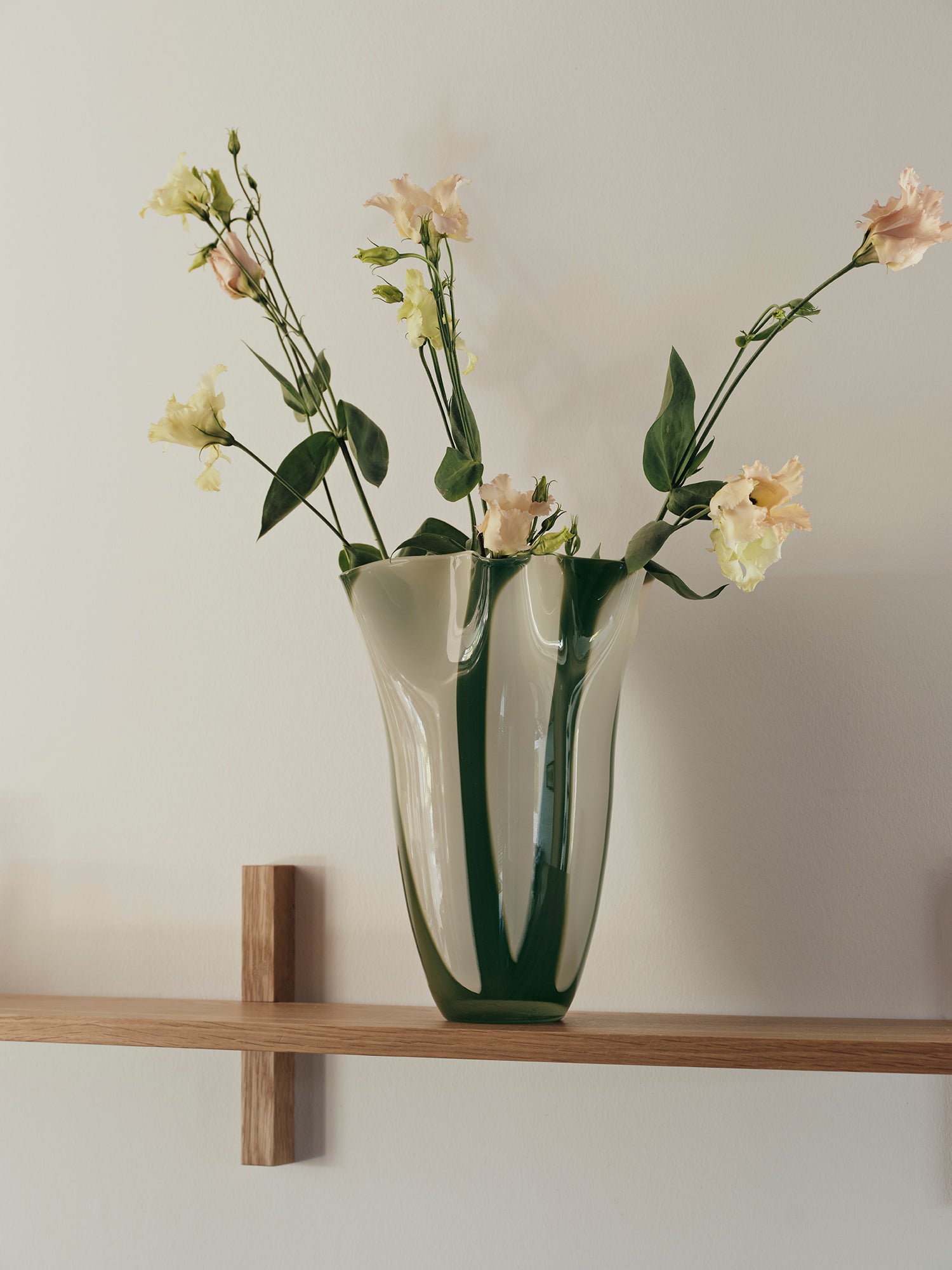 BROSTE Vase Liva - Hunter Green/White Cream