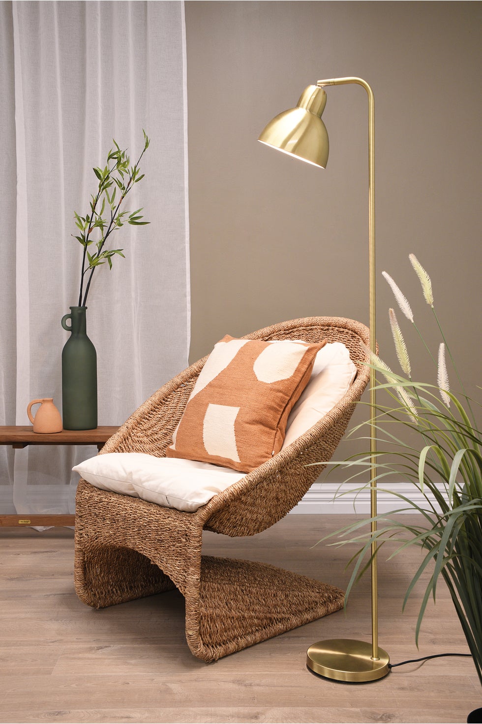 Scoop Chair Rope - Natural w/Cream Seat & Back Cushion