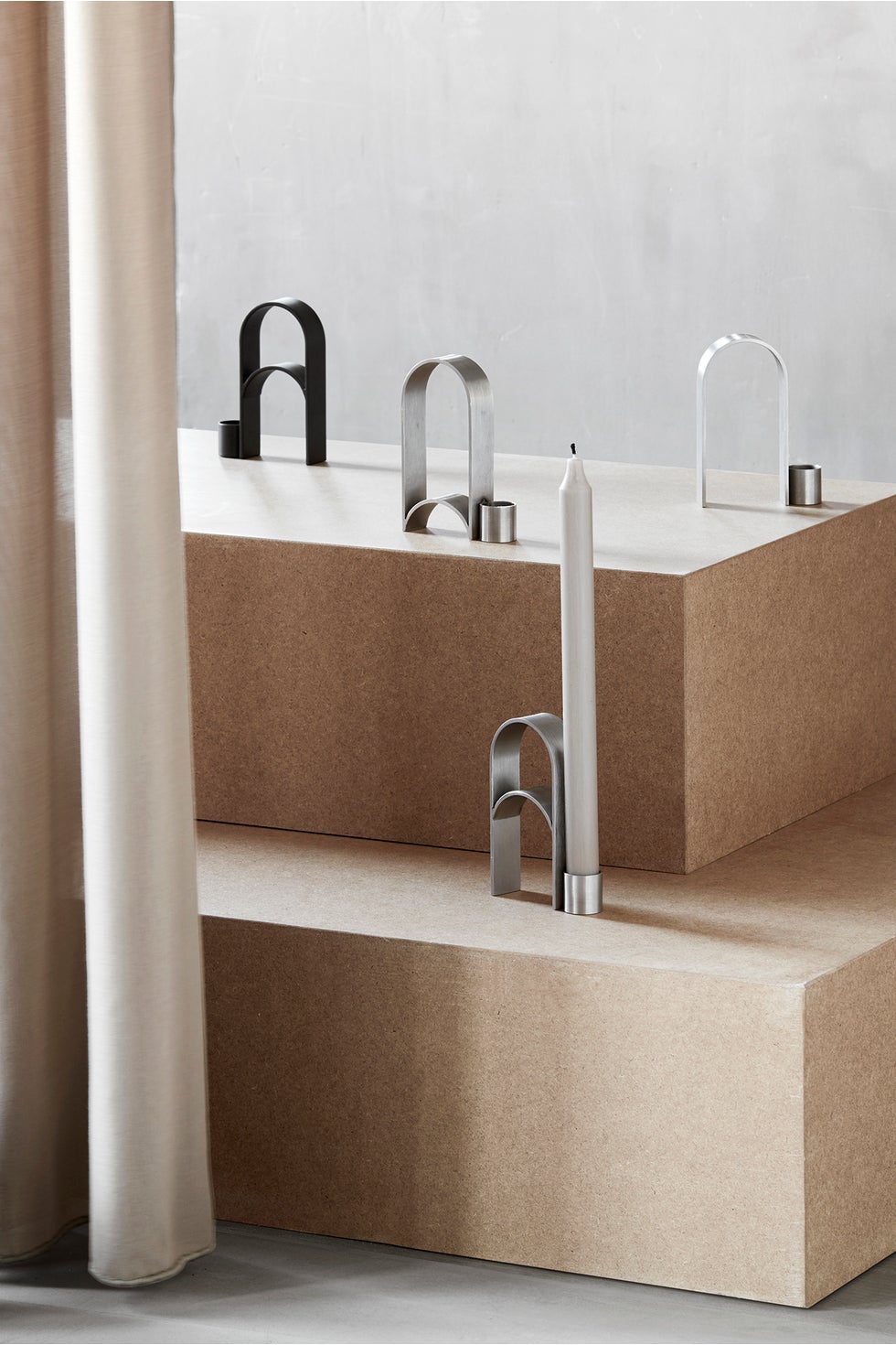 KRISTINA DAM Arch Candleholder Vol.2 - Black*