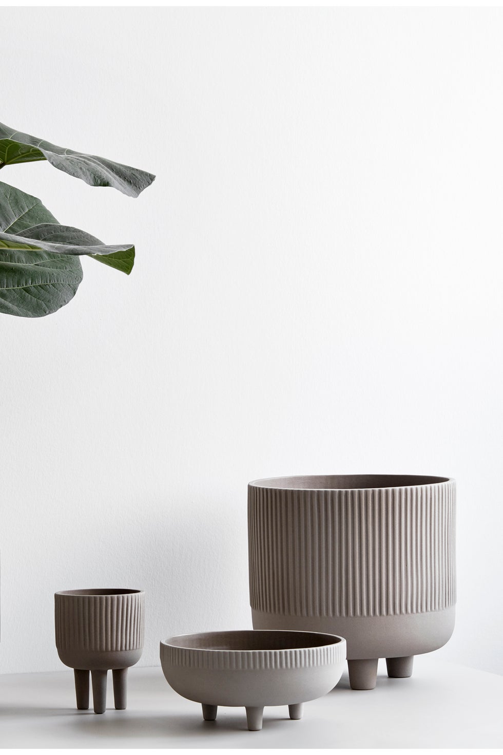 KRISTINA DAM Three Legged Bowl Medium - Grey