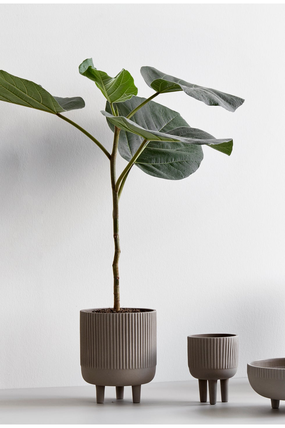 KRISTINA DAM Three Legged Bowl Large - Grey