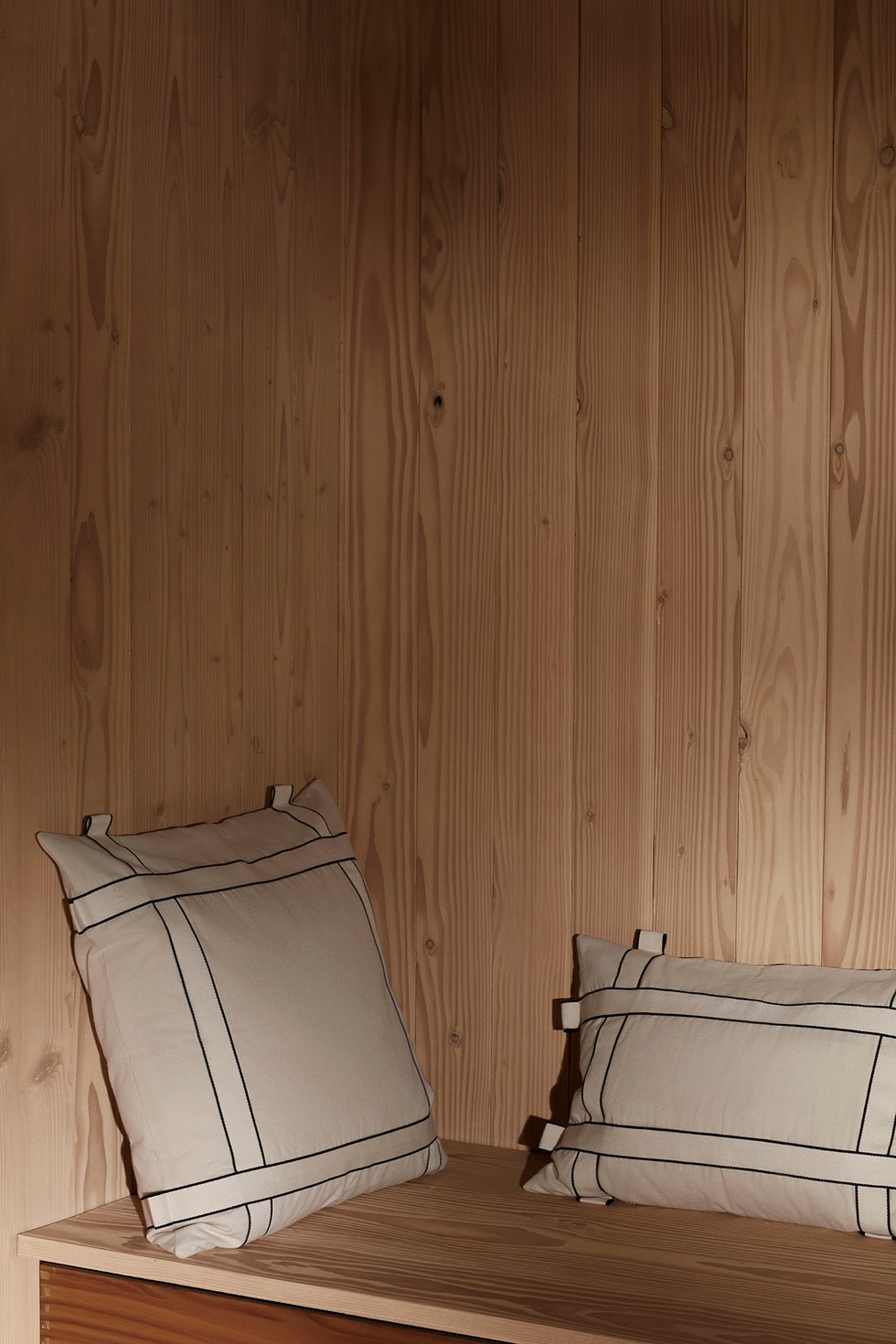 KRISTINA DAM Bow Cushion Cover - Natural/Black 60*60