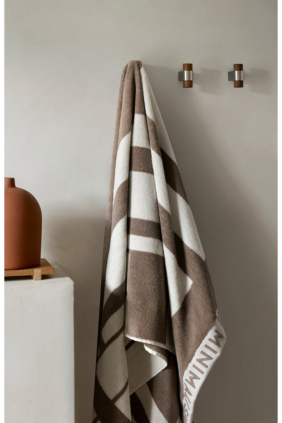 KRISTINA DAM Bathroom Minimal Bath Sheet - Beige/Off White*