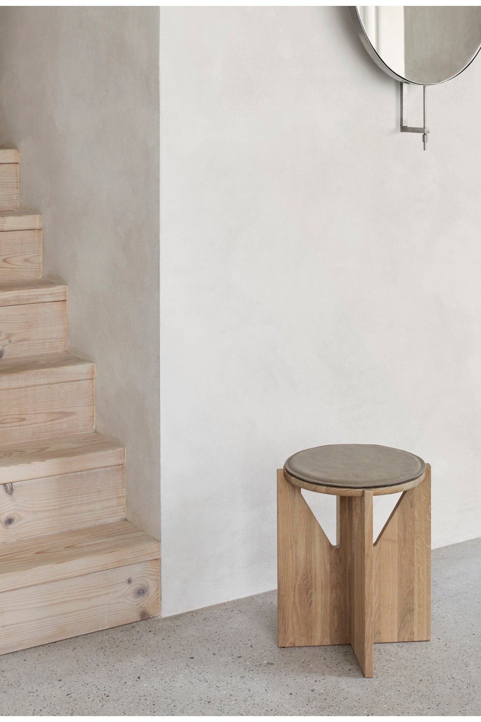 KRISTINA DAM Simple Stool - Light Oak