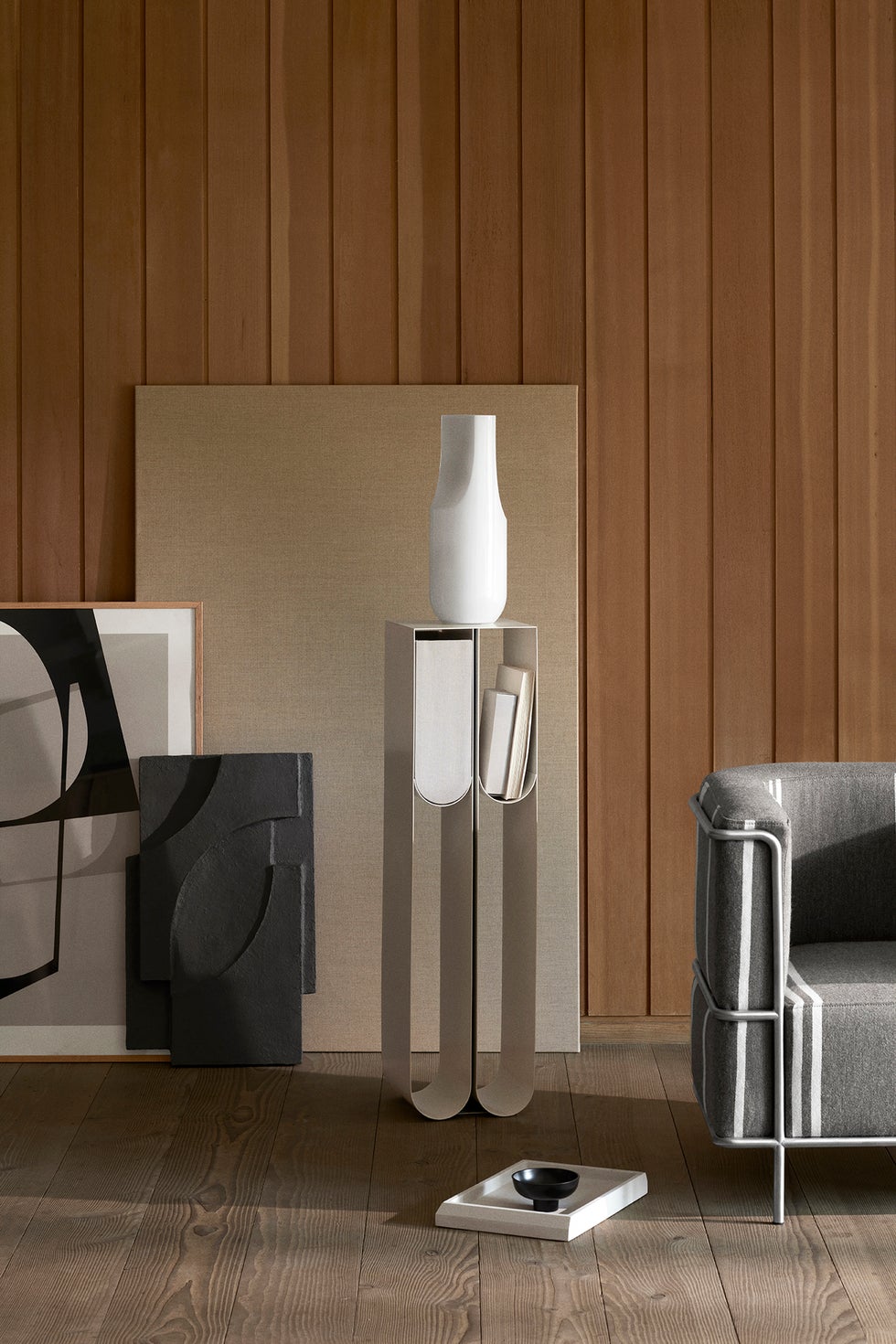 KRISTINA DAM Curved Pedestal - Beige