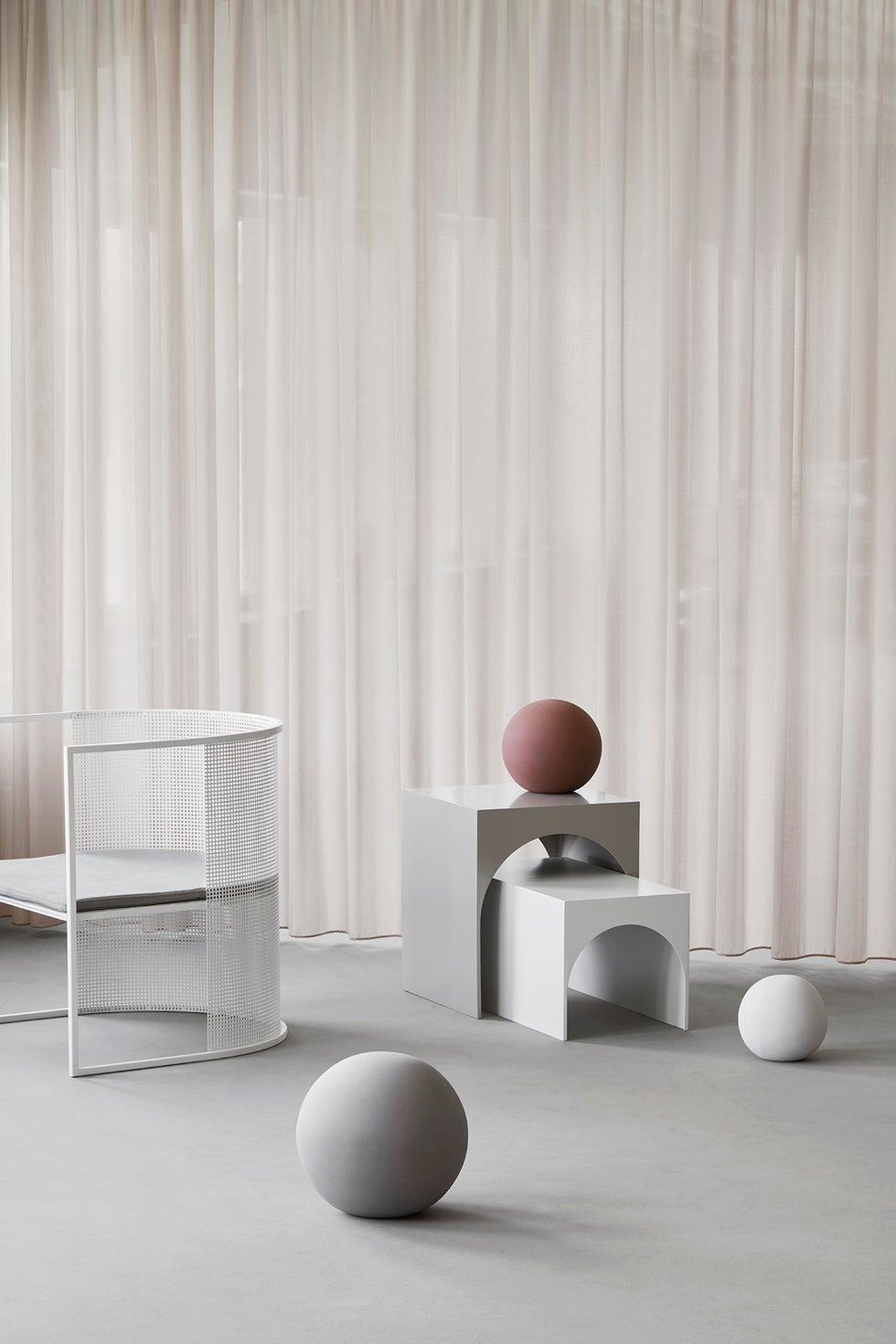 KRISTINA DAM Arch Table Large - Brown Steel*