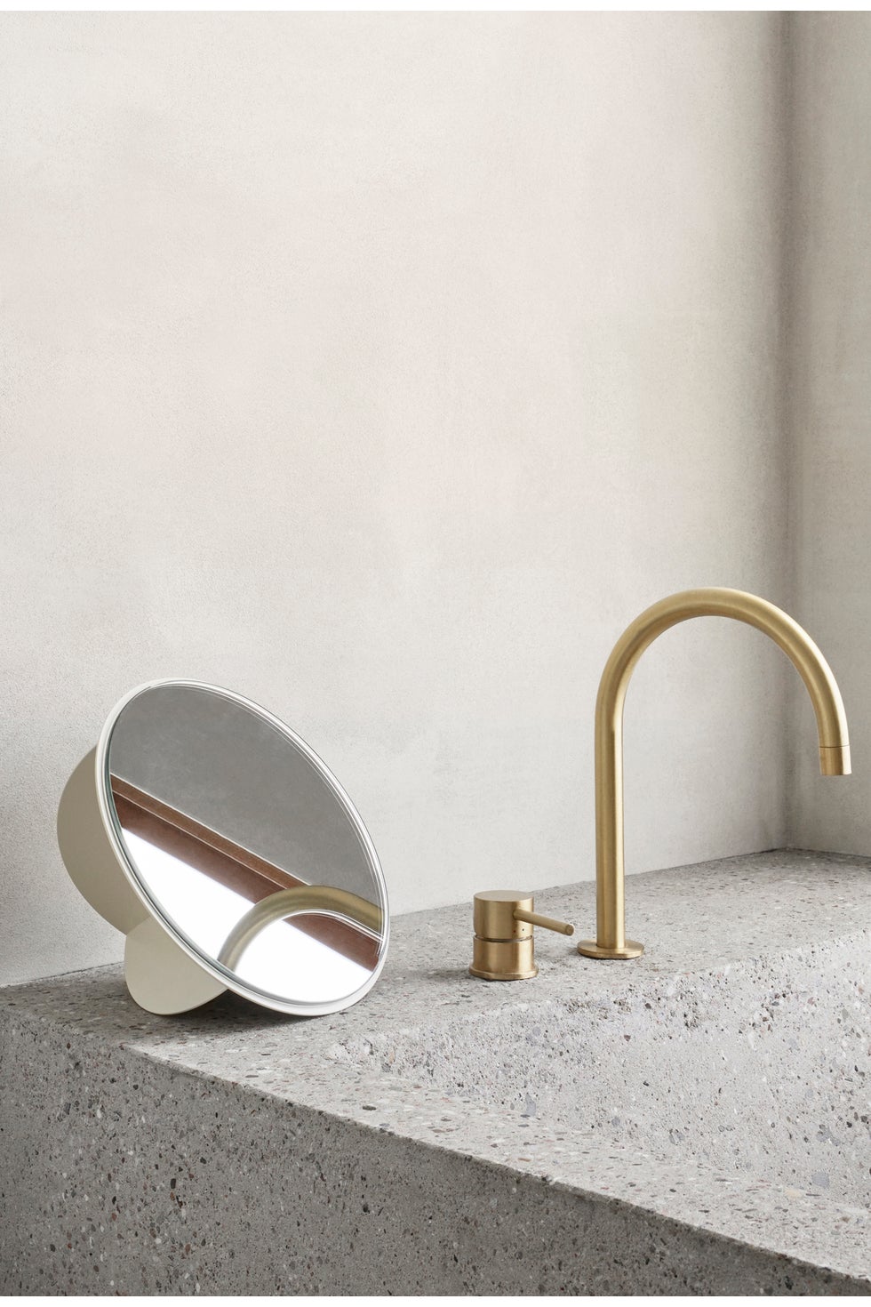 KRISTINA DAM Mirror Sculpture - Beige*