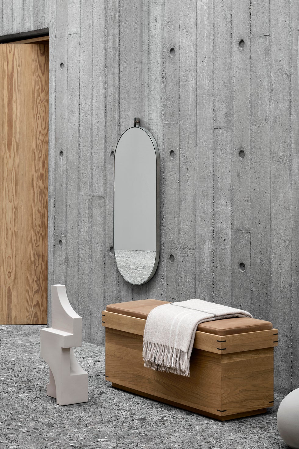 KRISTINA DAM Dowel Mirror Capsule