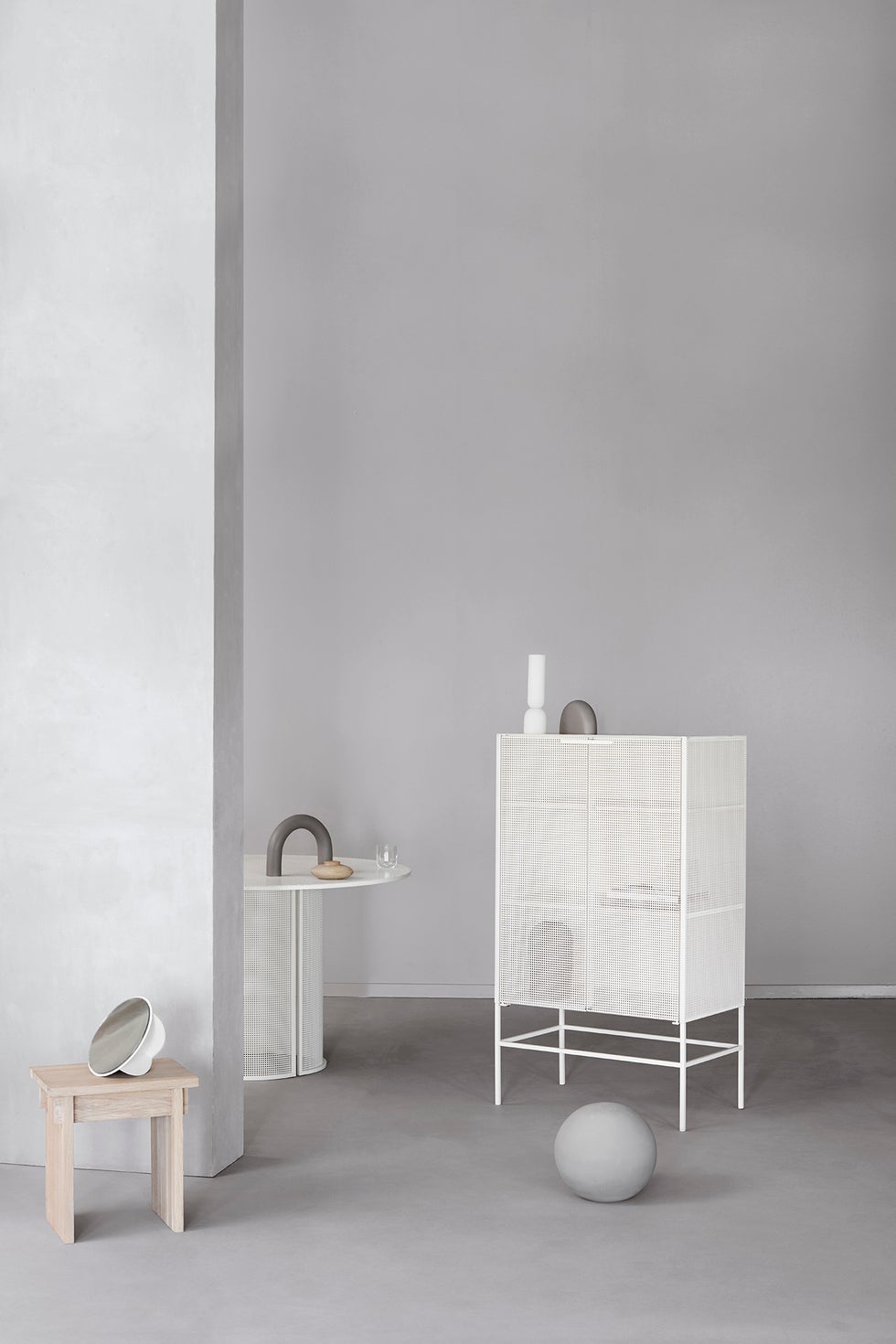 KRISTINA DAM Grid Cabinet - Beige Steel