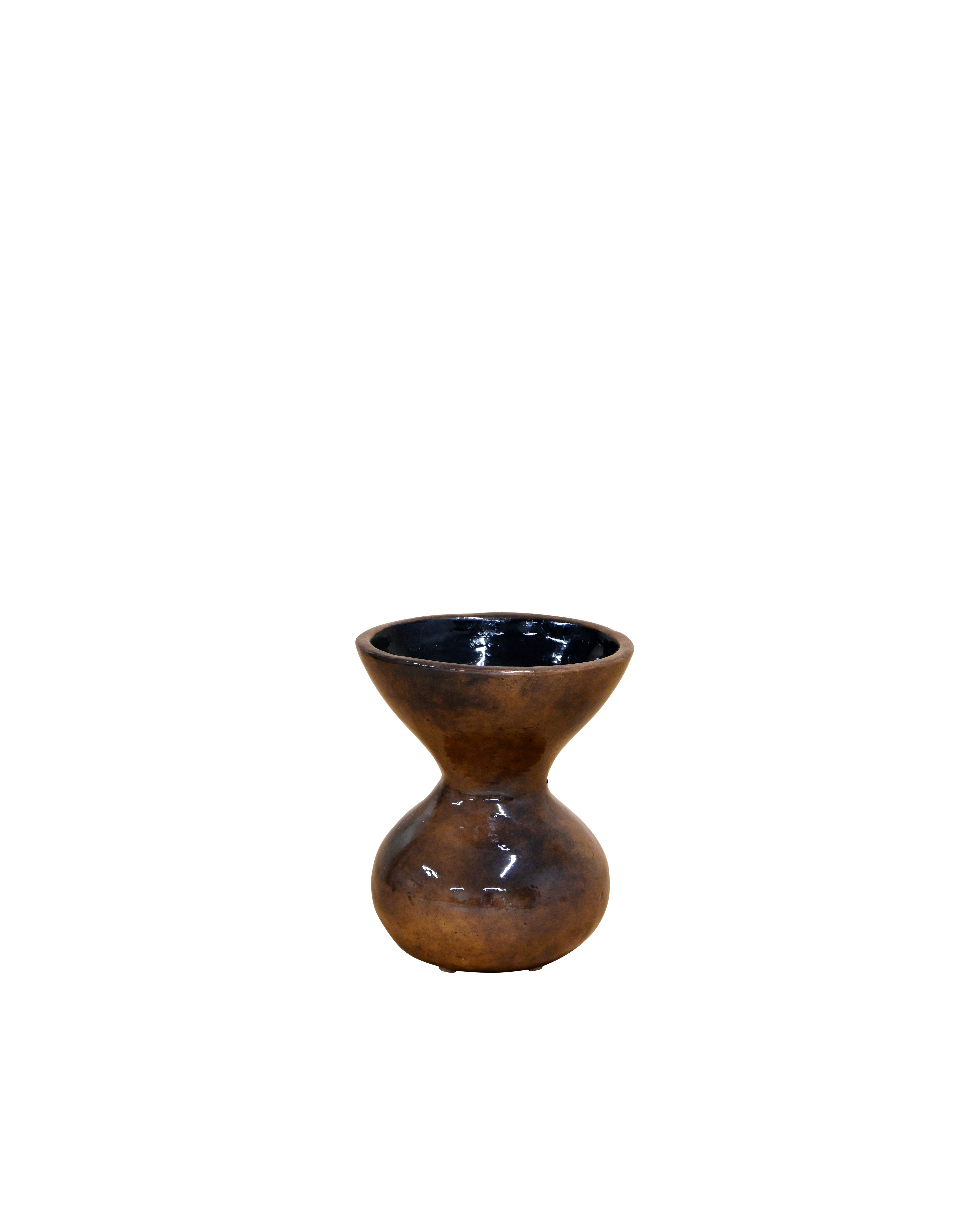 Lincoln Vase - Glossy Brown