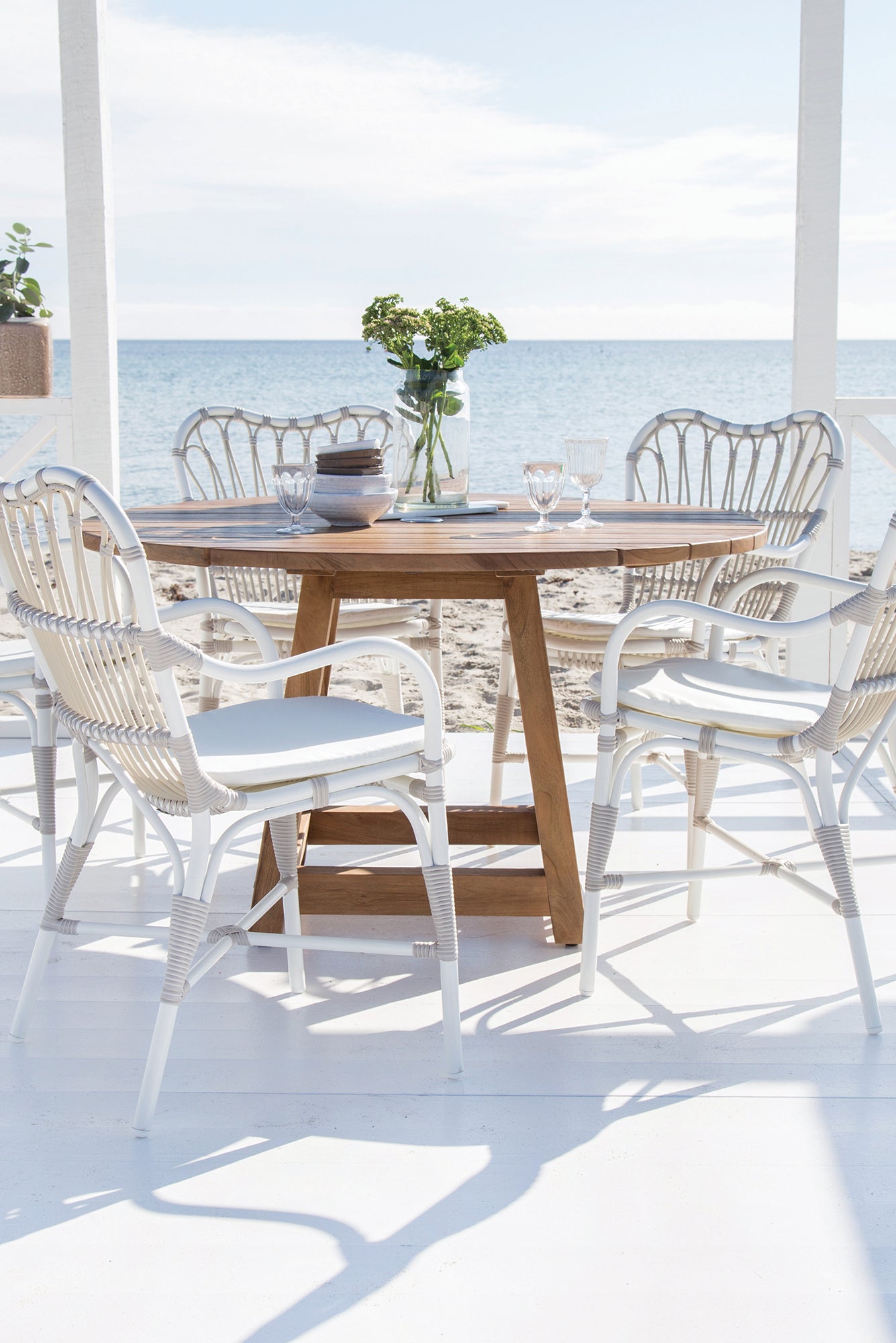 SIKA Teak George Round Table D160cm