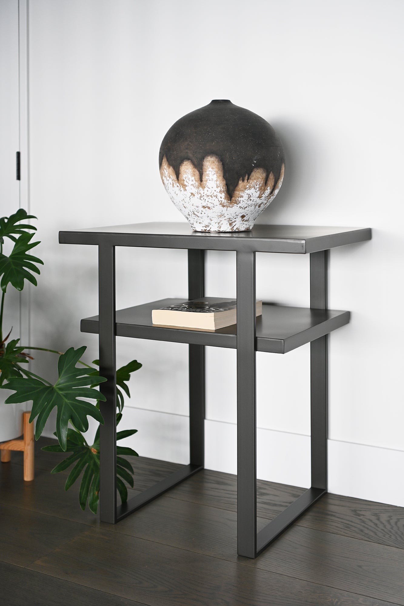 STUDIO Zen Side Table - Greyed-Brown