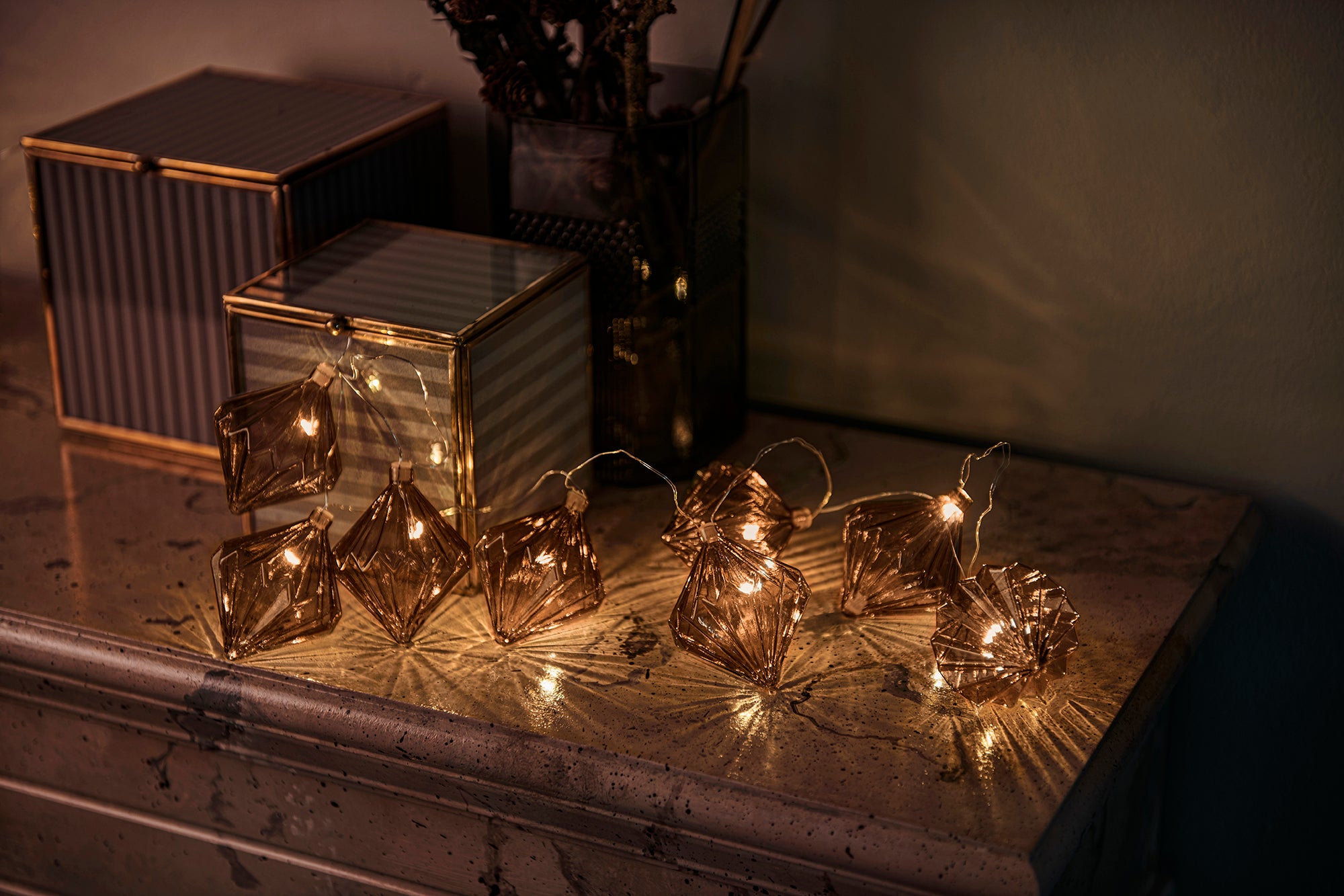 SIRIUS Nellie Garland - Dark Oak Giftboxed