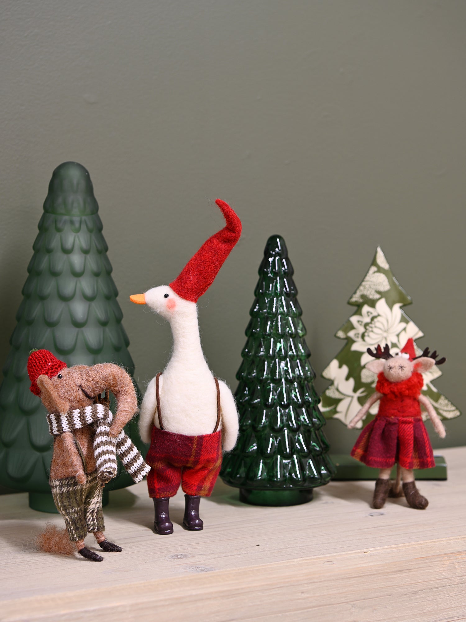 FELT Standing Reindeer - Rene