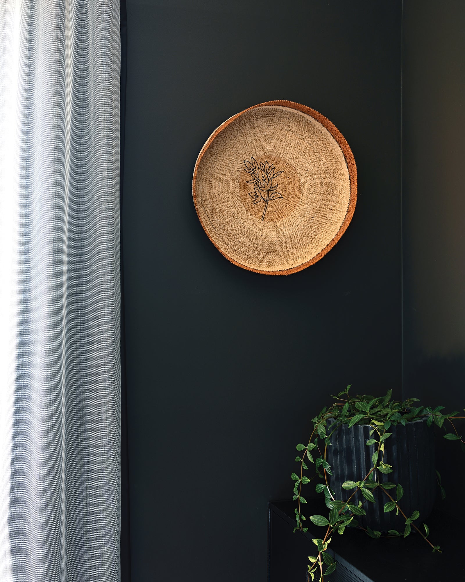 KINTU COLLECTION Sprig Wall Art/Tray - Natural w/Mustard Rim